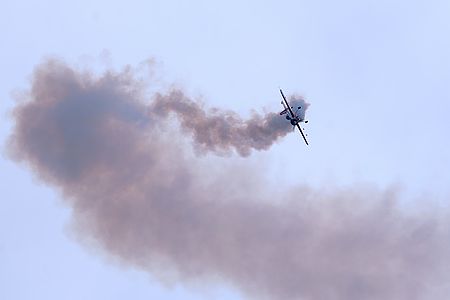 foto Jurgis Kairys za sterami Su-26