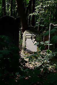 foto Cmentarze w Łodzi