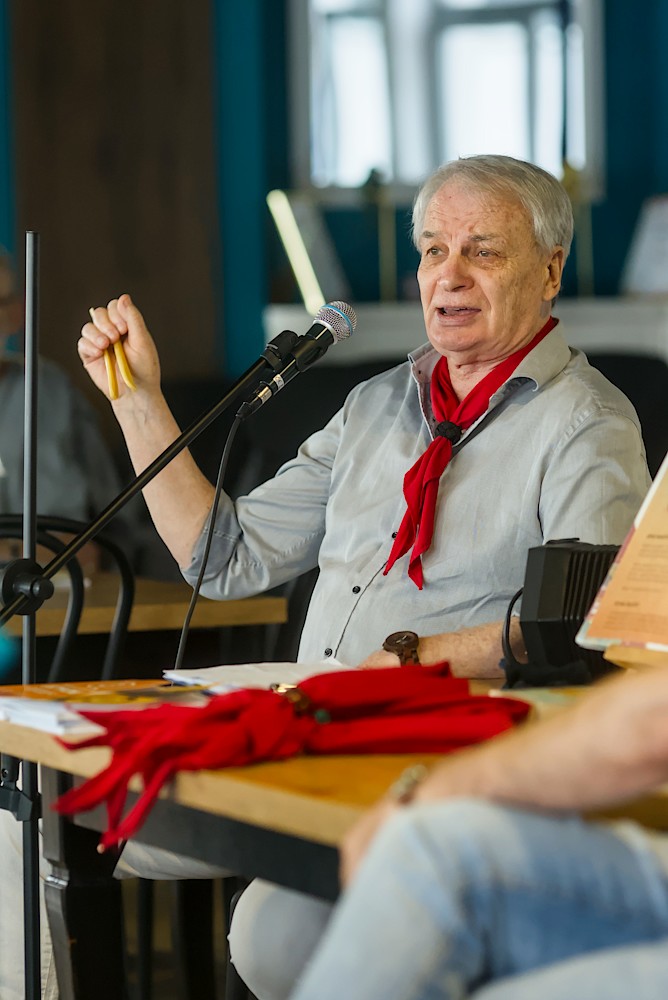 foto Sekrety szantowego zaśpiewu &mdash; spotkanie z Markiem Szurawskim i Filipem Dąbrowskim